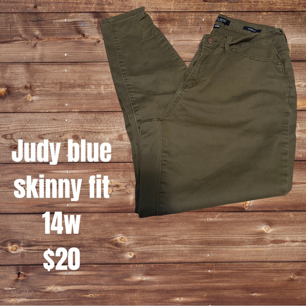 Judy blue 
Plus size
Skinny fit